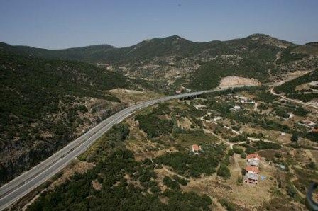 Egnatia Otoyolu inşa edilirken kamulaştırma yapıldı, ancak tazminat ödenmedi