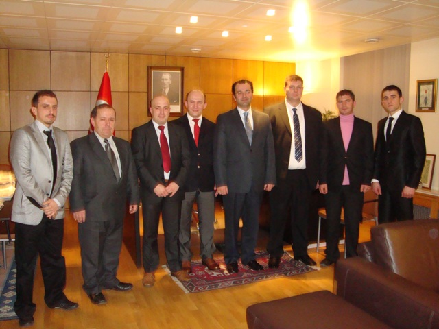 Hollanda BTTKDD yönetiminden T.C. Rotterdam Başkonsolosuna hoş geldiniz ziyareti