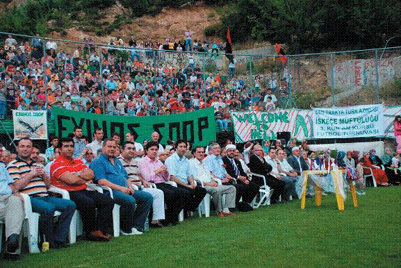 İskeçe Müftülüğü tarafından düzenlenen Kur’an Kursu Futbol Turnuvası’nın 3.sü bu yıl Ketenlik Kur’an Kursu futbol takımının şampiyonluğu ile sona erdi