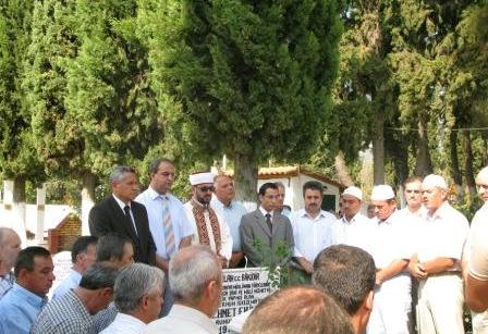 Merhum İskeçe Müftüsü Mehmet Emin AGA mezarı başında anıldı