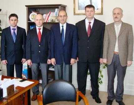 Hollanda BTTKDD Kurucular Kurulu T.C Lahey Büyükelçiliği’ni ziyaret etti