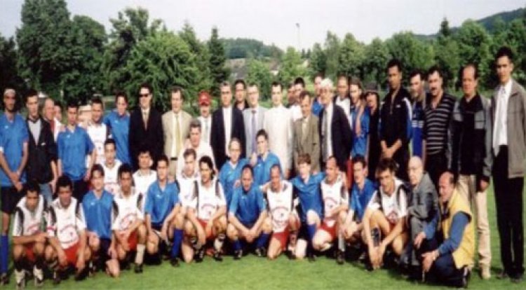 8. Geleneksel Dr. Sadık Ahmet Futbol Turnuvası, Meschede, 15 Haziran 2002  