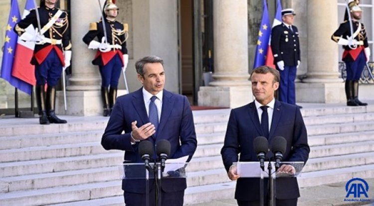 Libération: Yunanistan’da demokrasi erozyona uğruyor