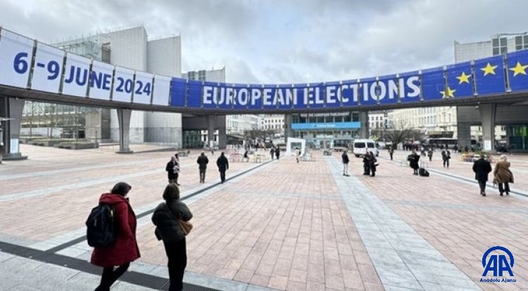 Stilyanidis, Türkiye’nin yerleşik politikasının Batı Trakya Türk toplumunu araçsallaştırmaya çalışmak olduğunu iddia etti