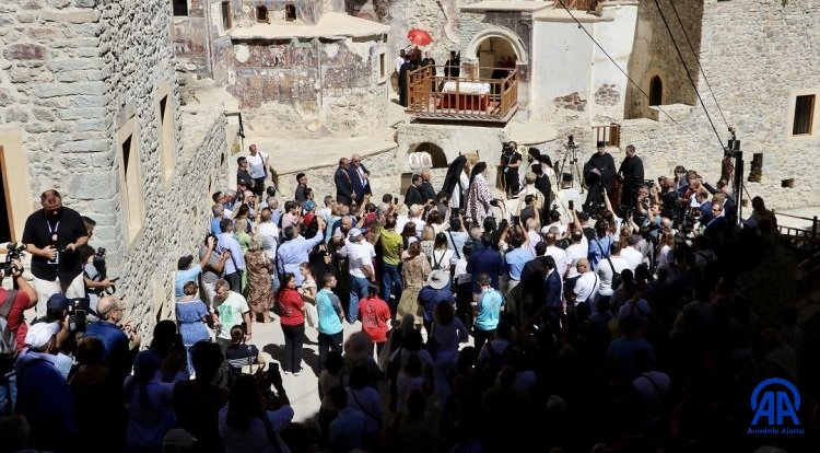 Sümela Manastırı’nda ayin ve Batı Trakya Türk toplumunun ihlal edilen dini özgürlükleri ve hakları