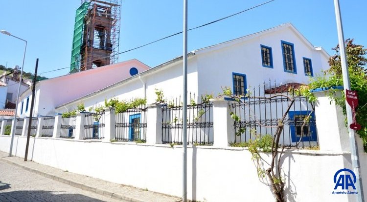 Bozcaada’daki Panagia Kilisesi yeniden ibadete açıldı