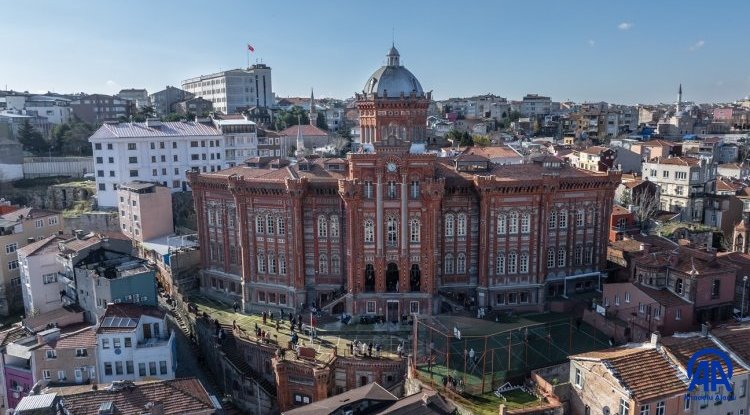 Kathimerini’de Batı Trakya Türk toplumunun okulları ile Rum Ortodoks azınlığın okulları ele alındı